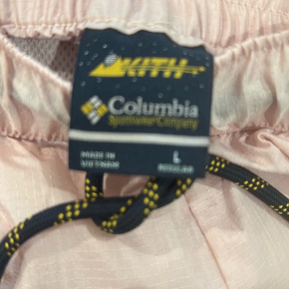 NWT Kith Columbia Riptide Wind Pant
Dusty Pink - Picture 11 of 11